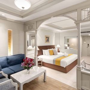 (ROYAL CLIFF (Mini Suite Plus Sea View