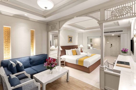 (ROYAL CLIFF (Mini Suite Plus Sea View