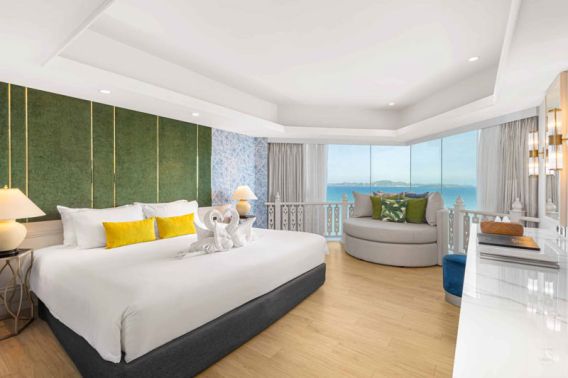 ROYAL CLIFF (Thai Modern Theme Suite (2 Bedrooms)