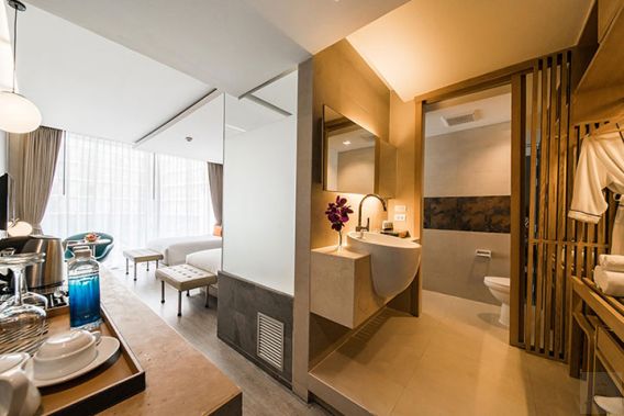 (VISTA (club luxx room